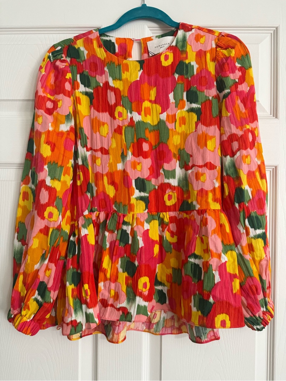 Pomander Place Floral Peplum Blouse XS Tuckernuck Pink Orange EUC